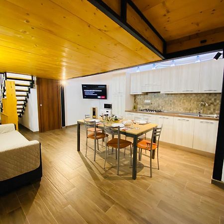 Casa Vacanze Al Civico 72 Пиццо Экстерьер фото