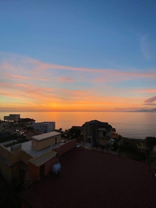 Casa Vacanze Al Civico 72 Пиццо Экстерьер фото